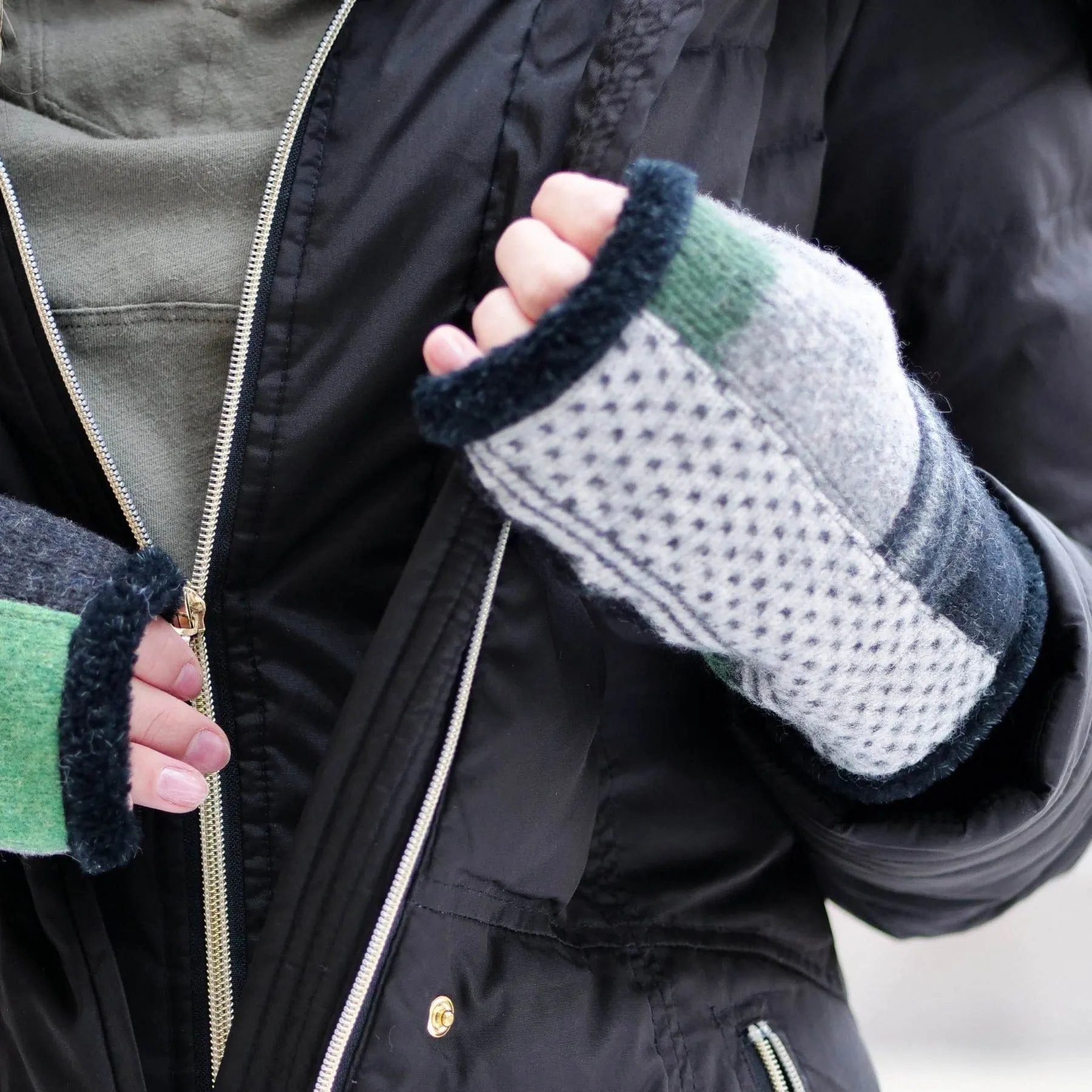 Arctic Fingerless Gloves