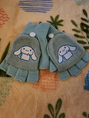 Hello Kitty Cinnamonrolls gloves/mittens