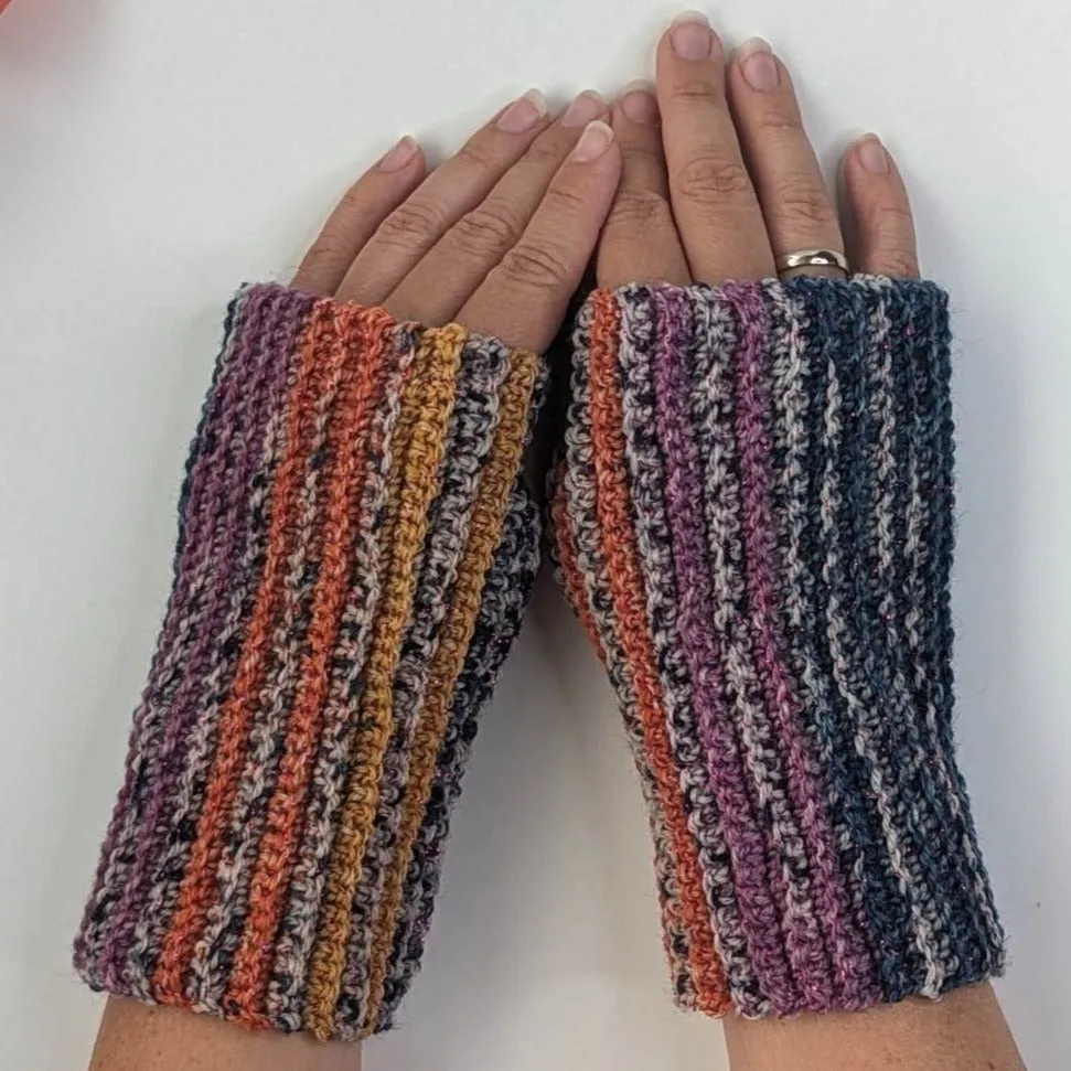 PATTERN: MOONWALK Fingerless Gloves