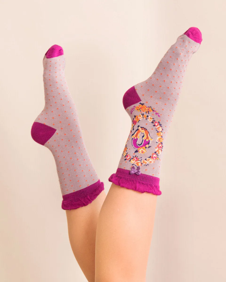 Powder Alphabet Ankle Sock - Q 8018